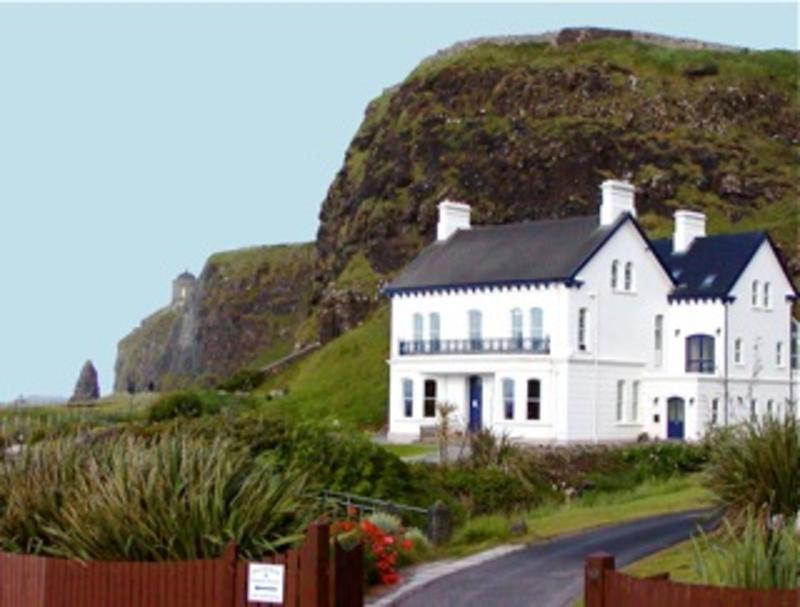 Downhill Beachhouse In Castlerock - Best Hostel In Northern Ireland ...