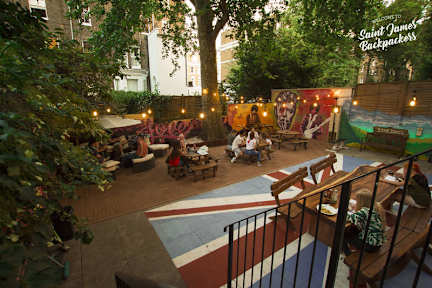 Фотографии Saint James Backpackers