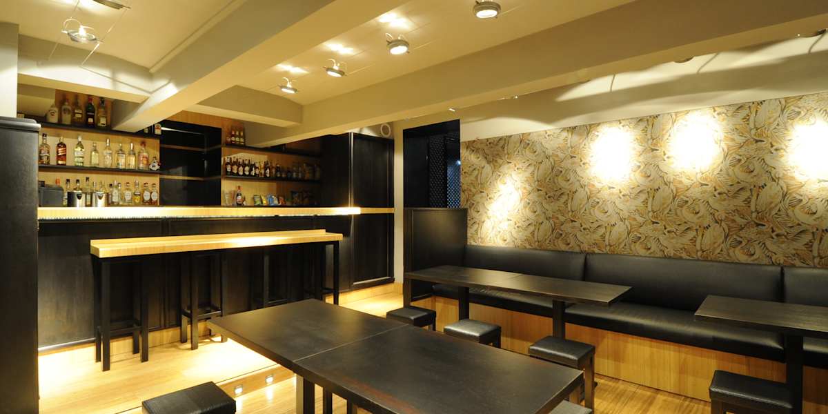 Deco Hostel