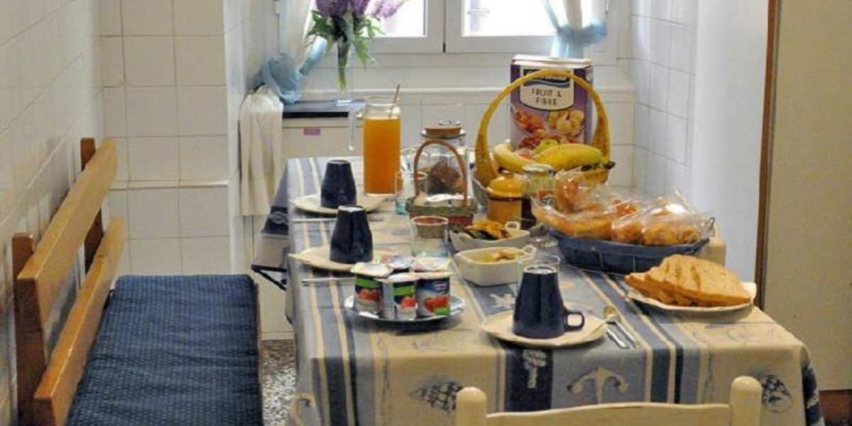 B&B BLUE HOME