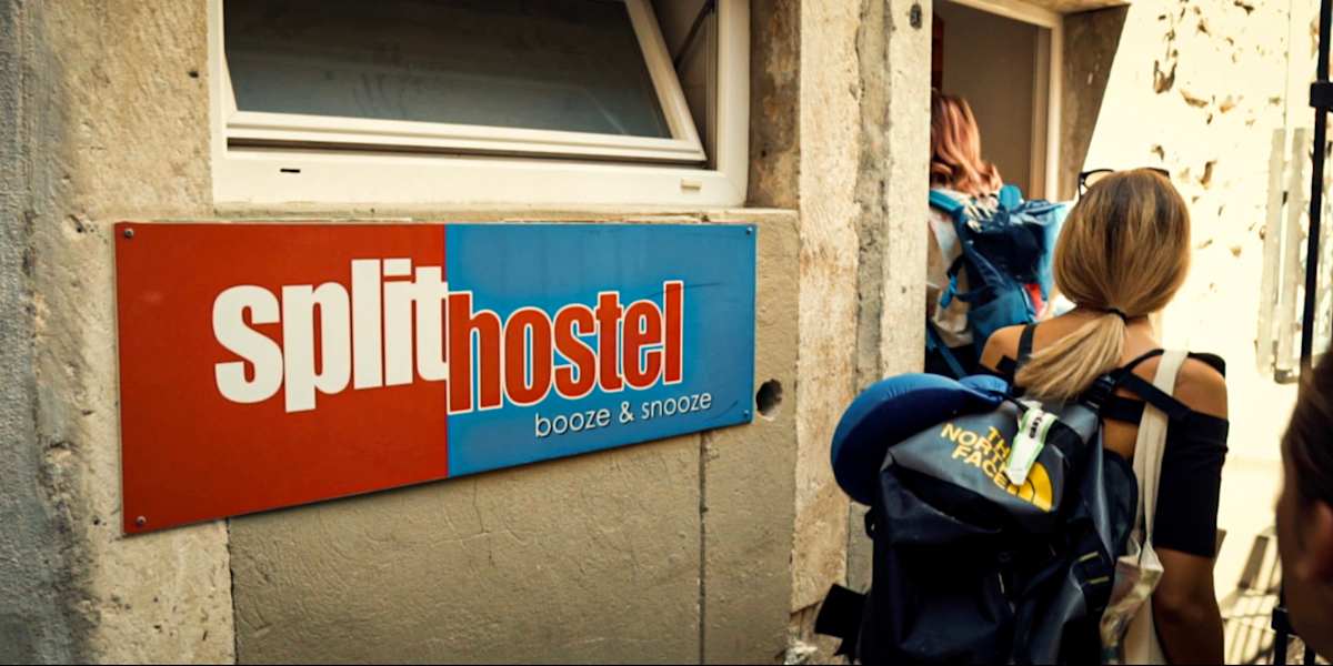 Booze & Snooze Social Hostel
