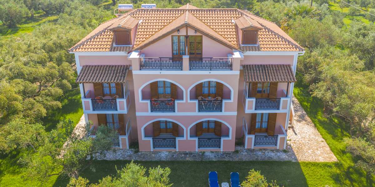 Kavos Psarou Studios Apartments