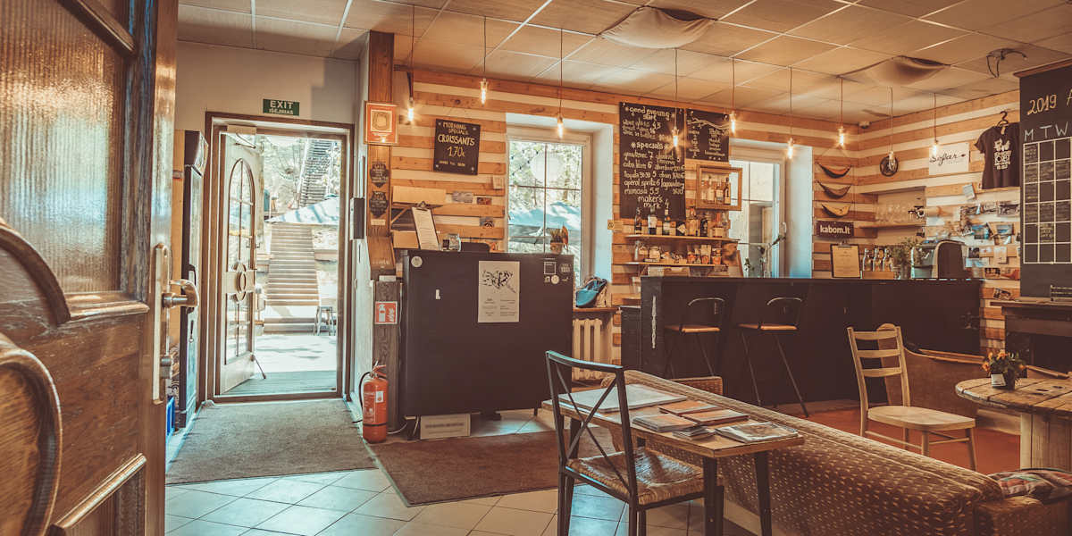 Downtown Forest Hostel & Camping