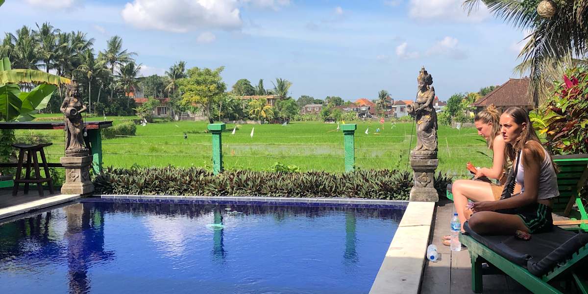 Green Paddy Hostel & Villa