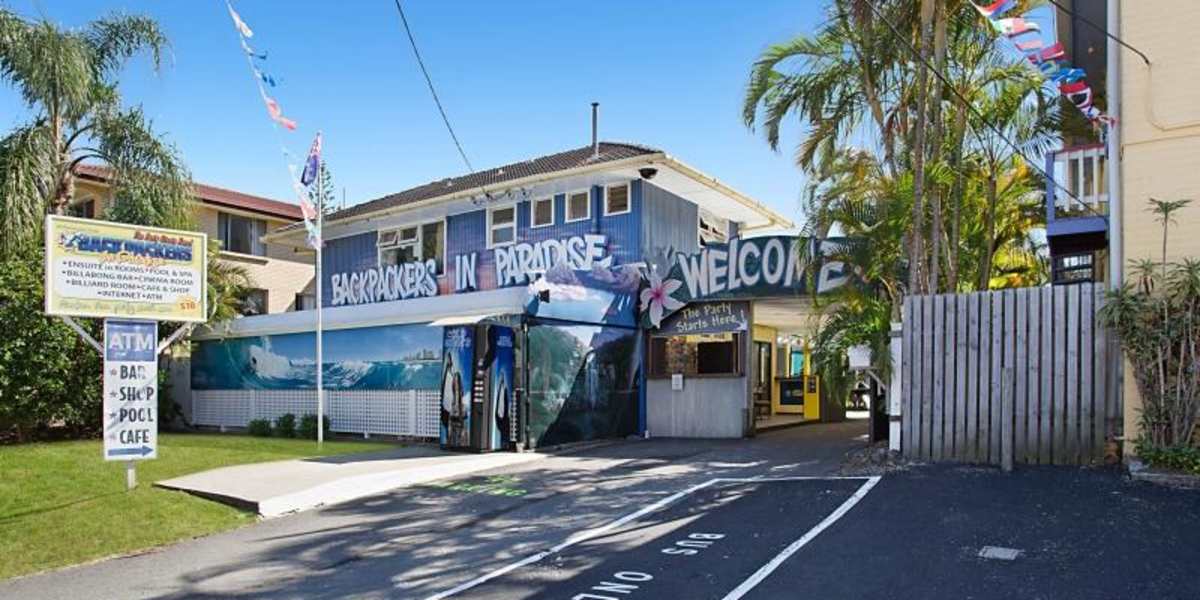 Backpackers In Paradise Resort