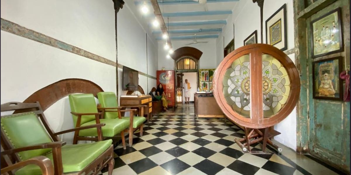 New Vasantashram boarding and lodging house