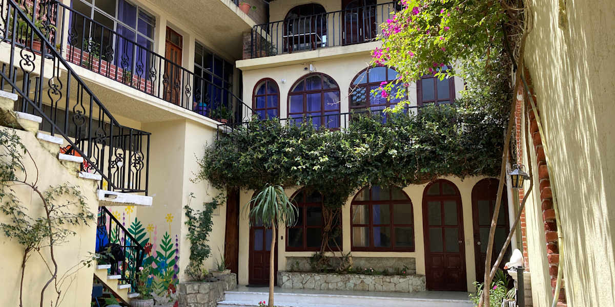 Kasa Kiwi Hostel & Travel Agency