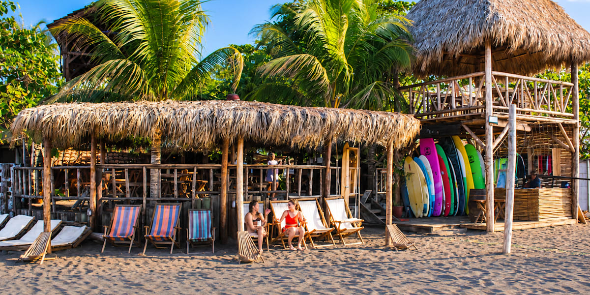 Mano a Mano Beach Hostel