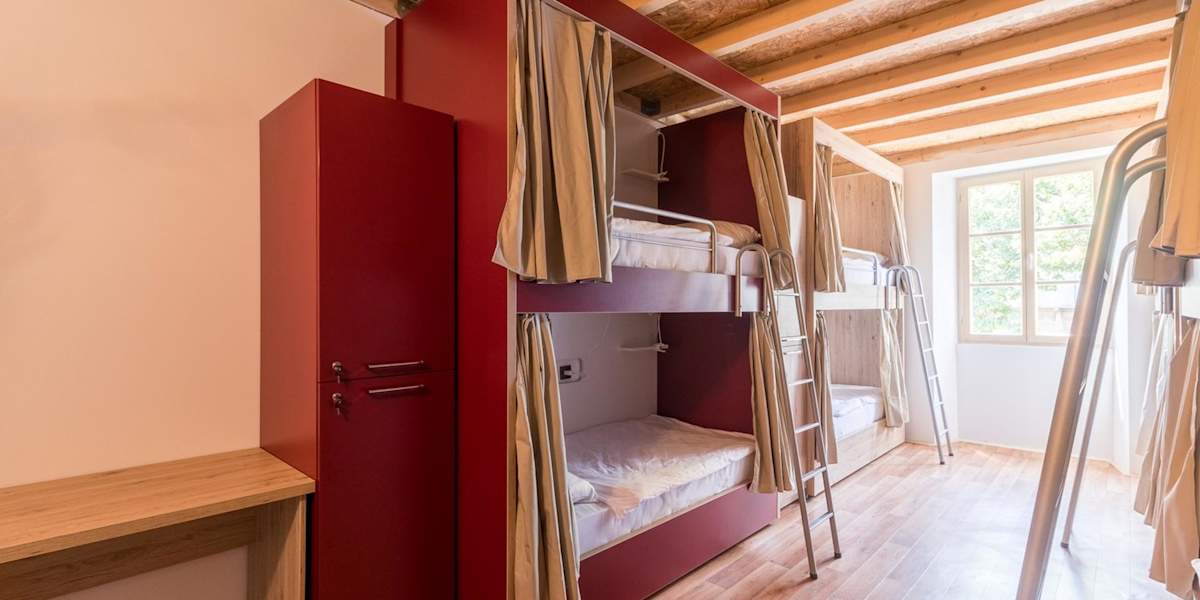 Hostel Antique