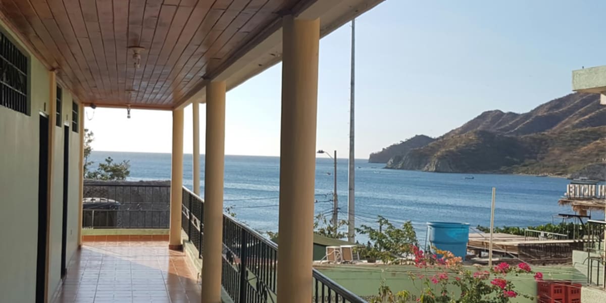 Hostal Dumbira