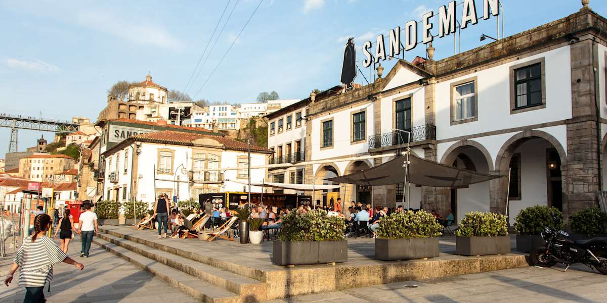 The House of Sandeman - Hostel & Suites