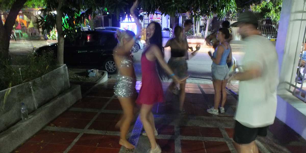 Hostal  Malecón del Río