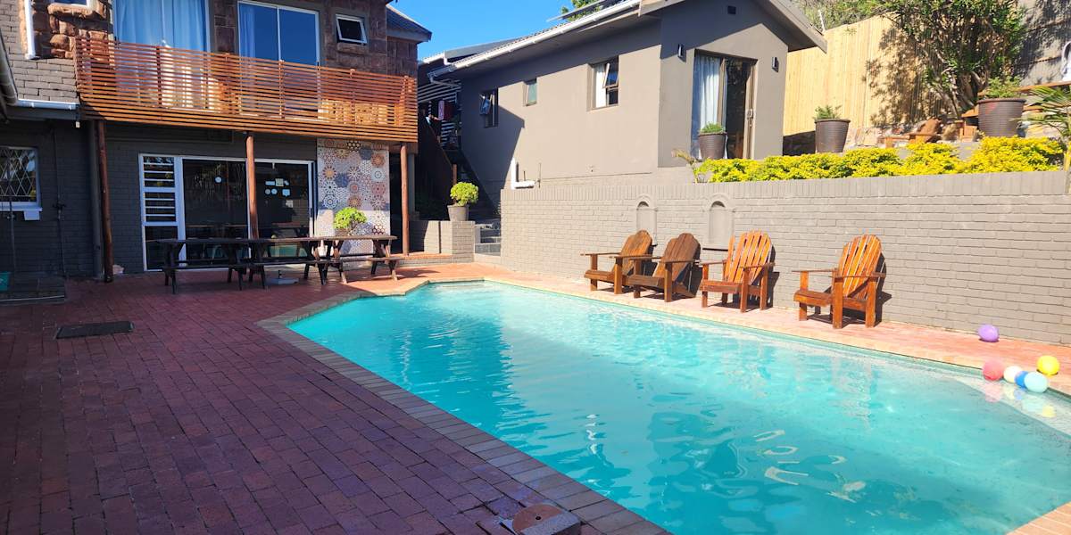 Lungile Backpackers