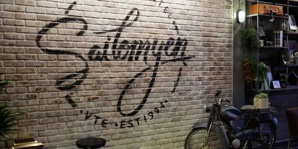 Sailomyen Cafe & Hostel