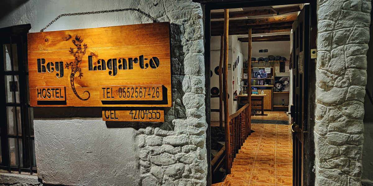 Rey Lagarto Hostel