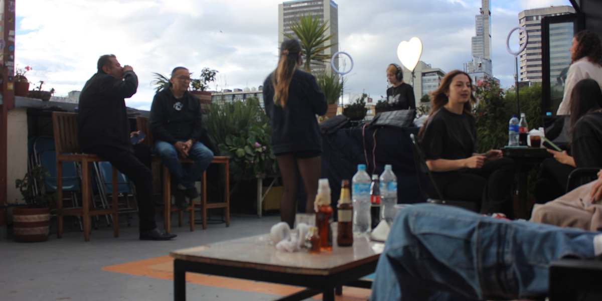 Hostal R10