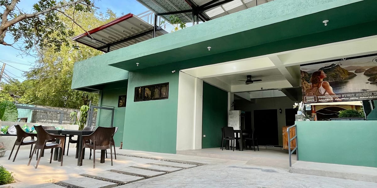 Avisala Hostel Coron