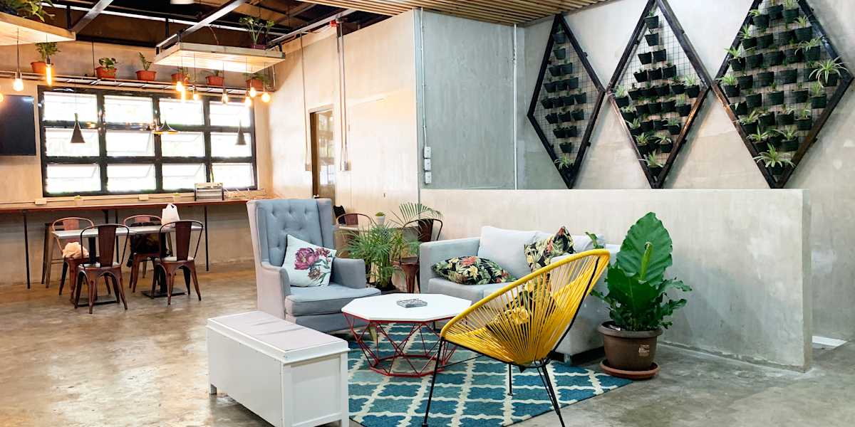 HappyNest Hostel