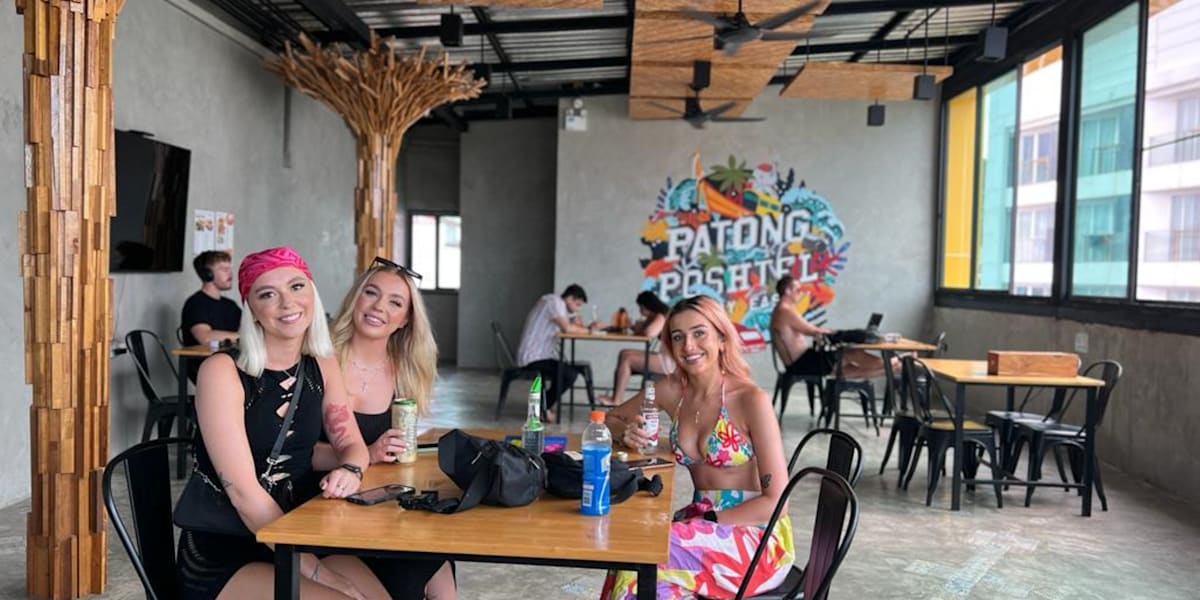 Patong Poshtel