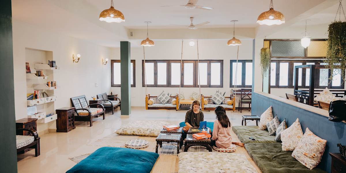 Horn Ok Please Hostel Jaipur