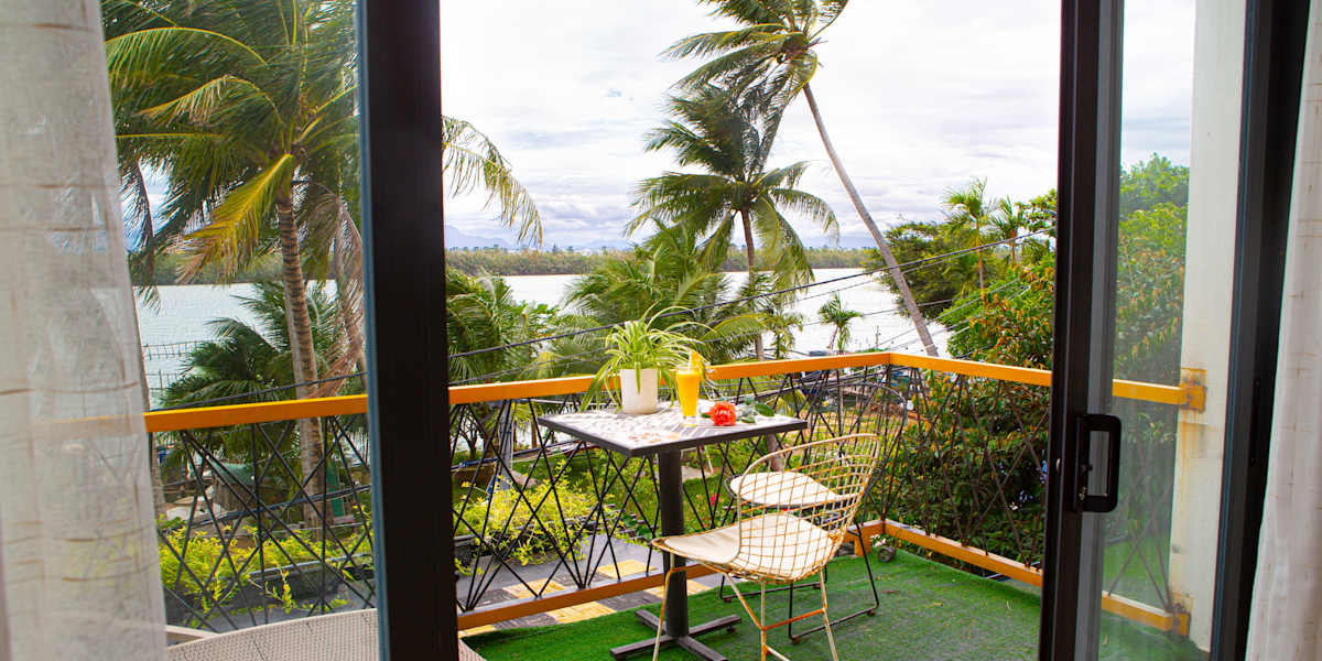 Coral Riverside:Where the river meets the sea