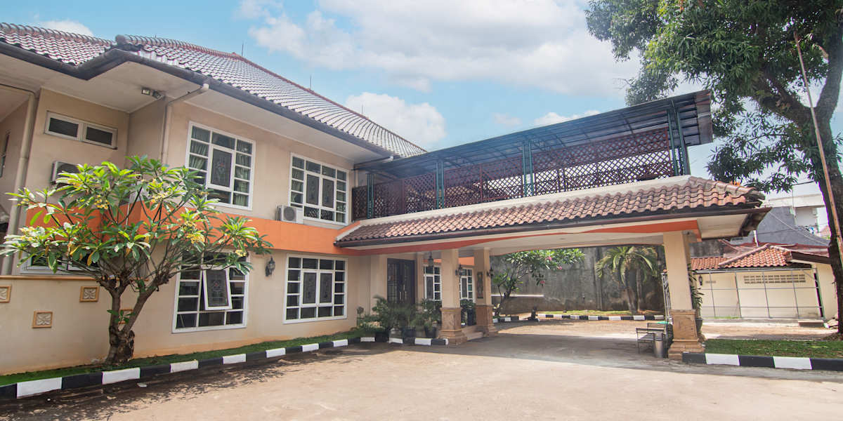 Puri Sawo Manila Residence