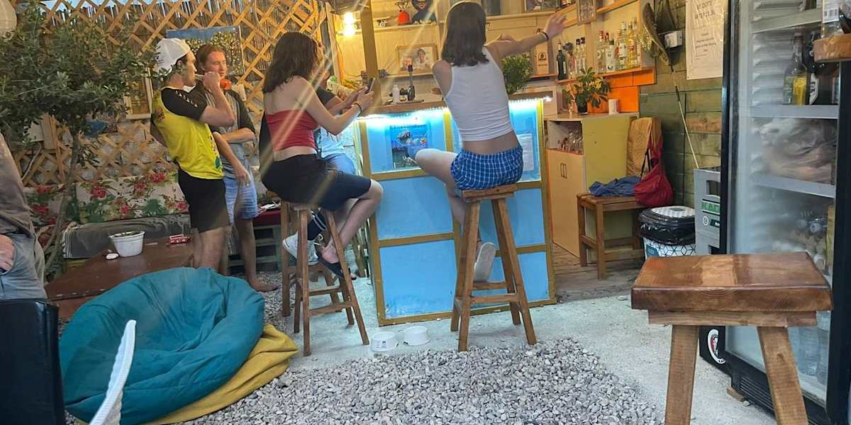Vlora Backpackers Hostel   Seaside