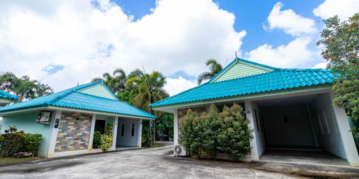 Khum Suk Resort