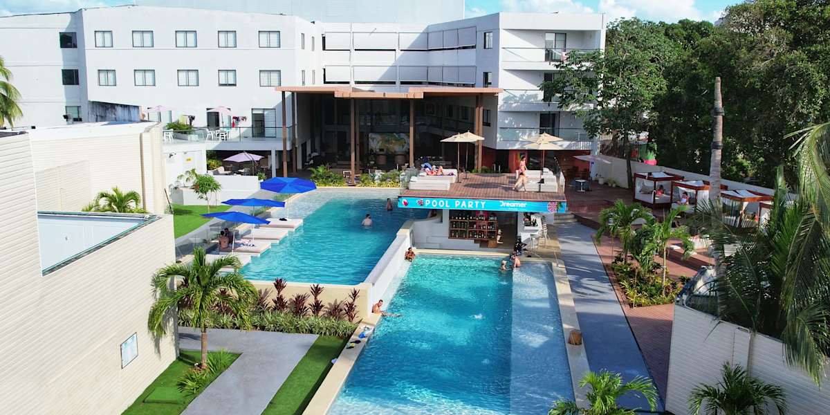Dreamer Beach Club