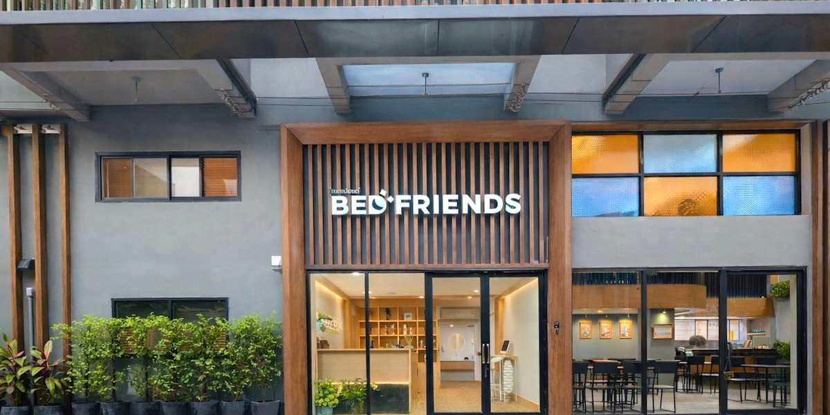 BED Friends Poshtel