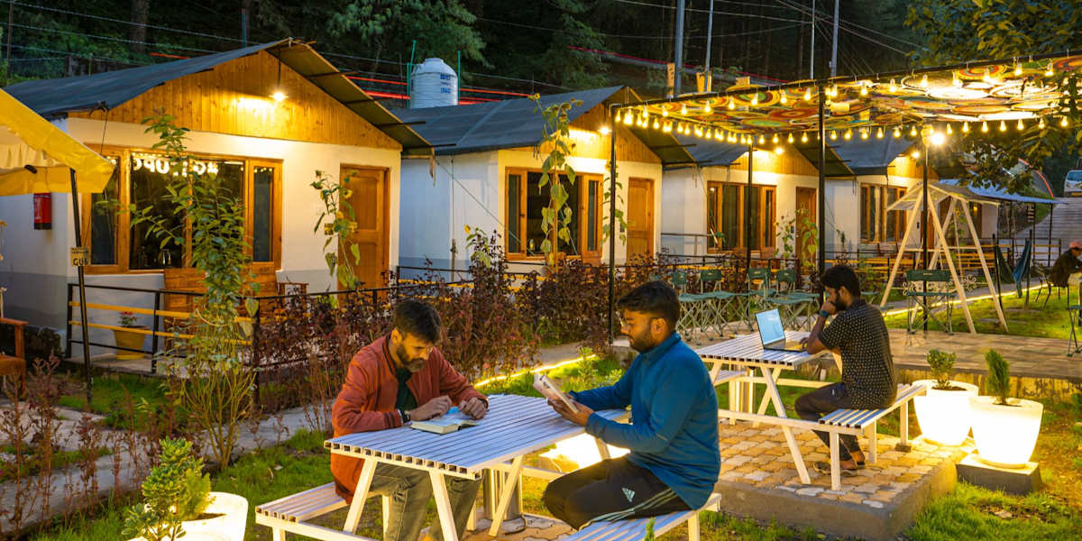 The Hosteller Kasol, Riverside