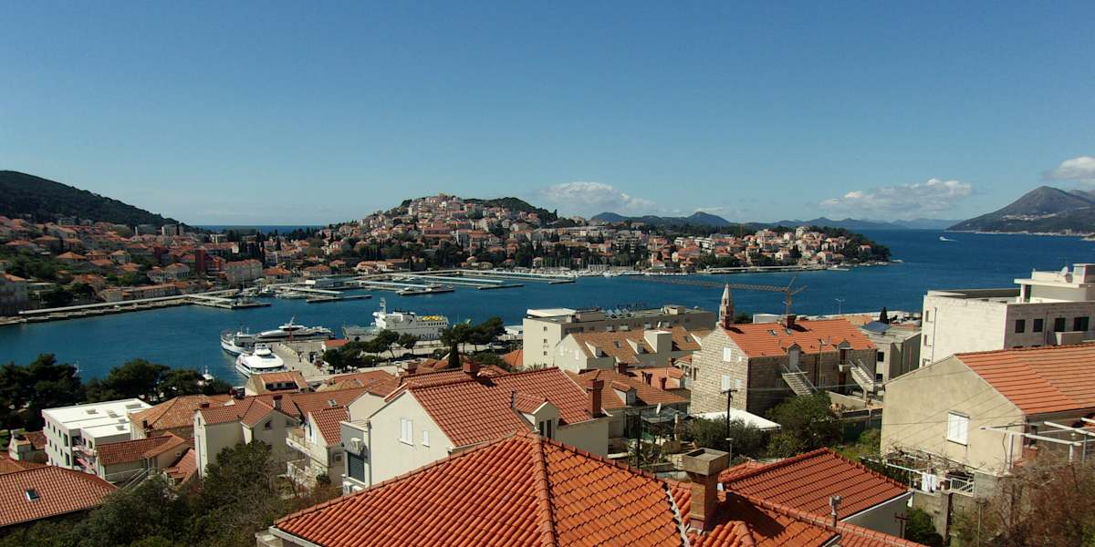 Apartment Port