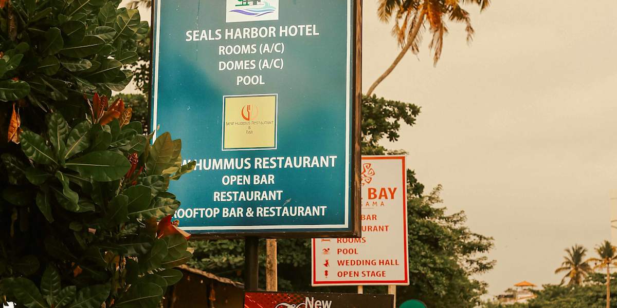 Seals Harbor Hotel