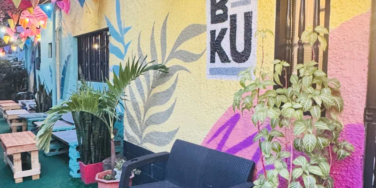 Baku laureles Hostel