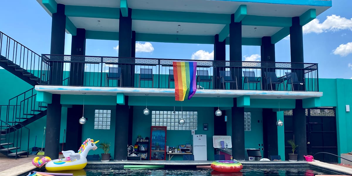 Confetti Pool Club