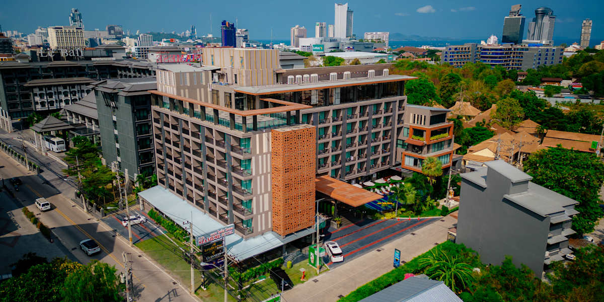 The Siamese Hotel By PCL