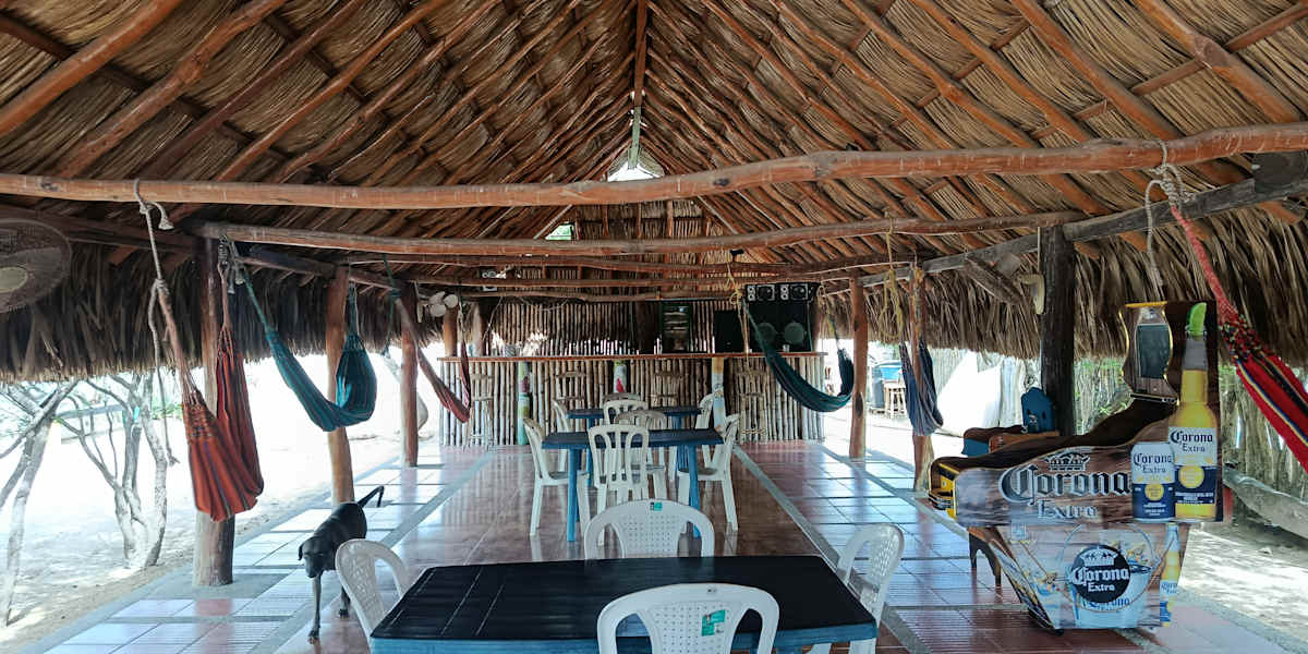 Hostal CQ Camarones