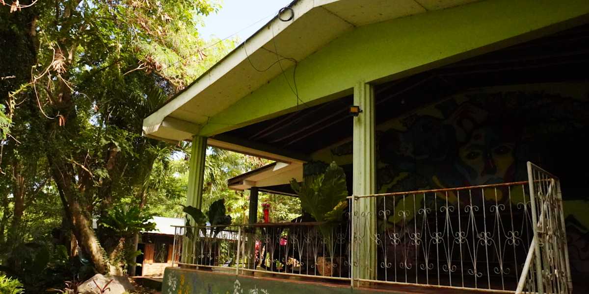 Hostel Huellas and Camping