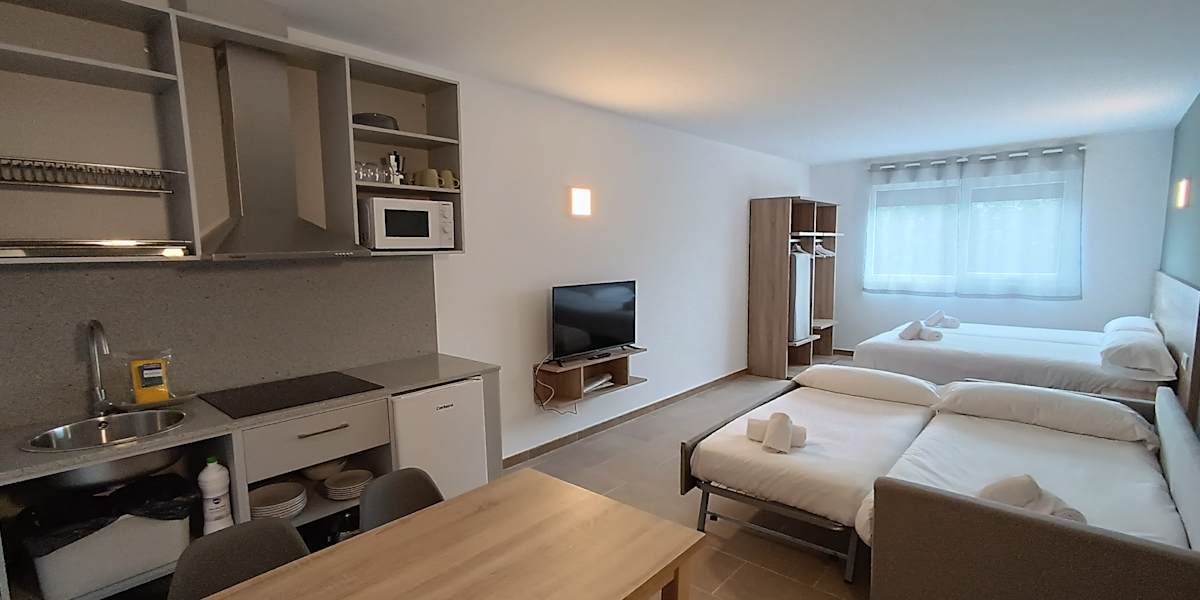 Apartamentos Pontepedriña by Bossh! Hotels