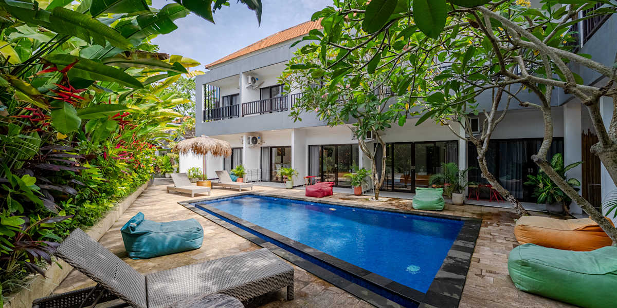 Uluwatu Surf Paradise