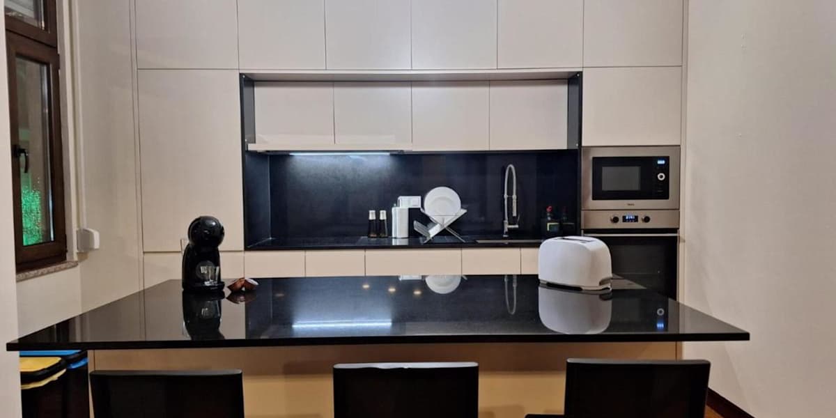 Easy Host Porto