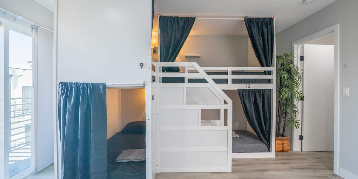 Normandie Hostel