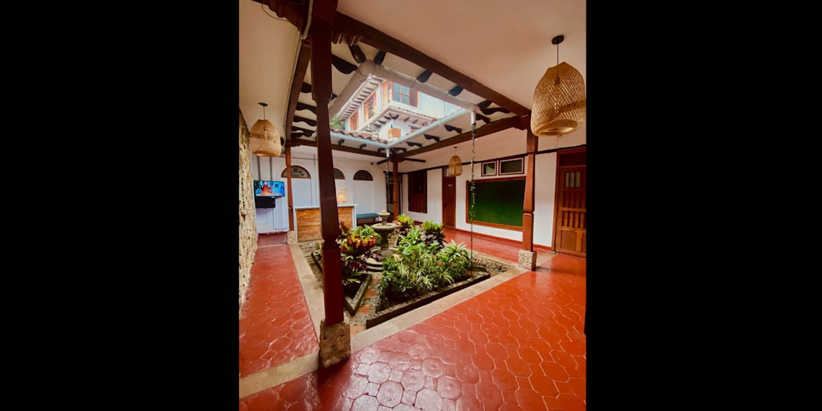 Hostal Patio del Río