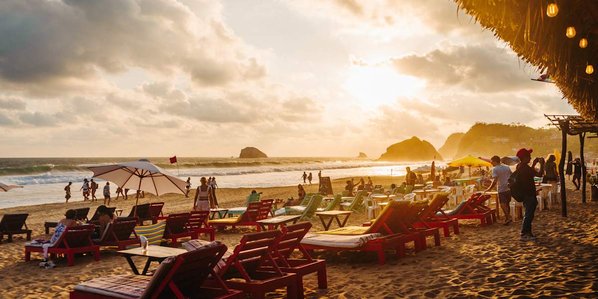CHE Zipolite Hostel & Beach Club