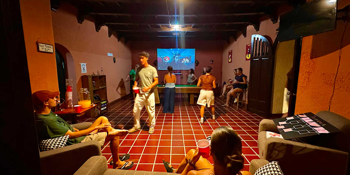 Ricks Hostel Santa Ana