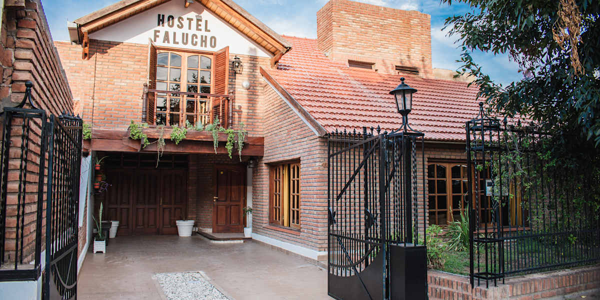 Hostel Falucho