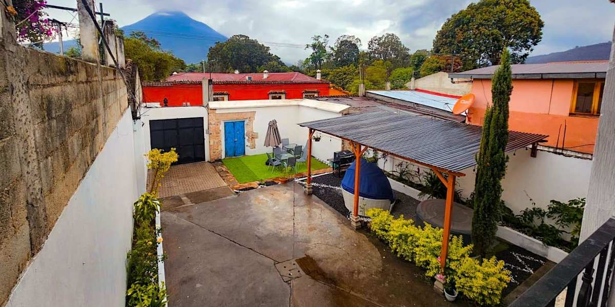 Blue Moon Hostel