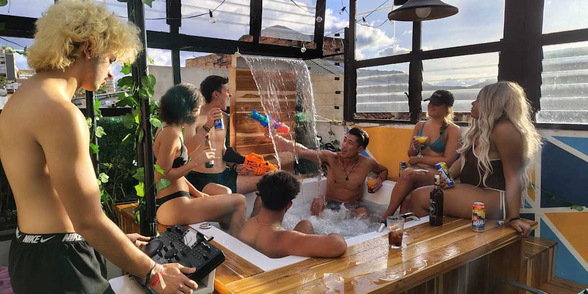 The HiPinto Social Experience (Touristic center)