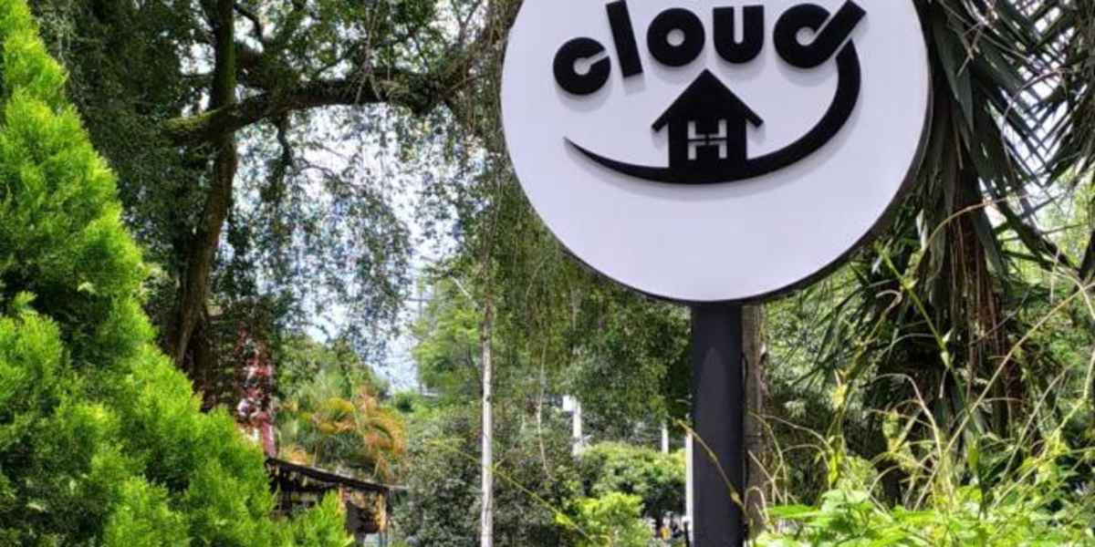Cloud9 Hostel