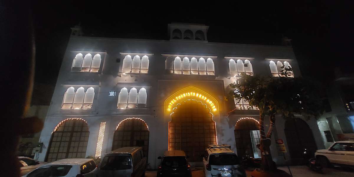 Hotel Tourist Rest House